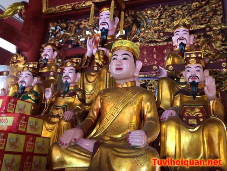 Tứ Phủ Thánh Hoàng gồm những ai? Sự tích về Thập Vị Quan Hoàng