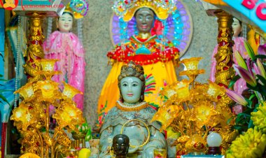 Linh Sơn Thánh Mẫu là ai? Huyền tích & tín ngưỡng thờ Bà