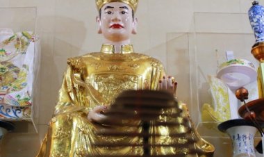 Quan Hoàng Tư Là Ai?- Sự Tích Về Thánh Ông Hoàng Tư Chi Tiết