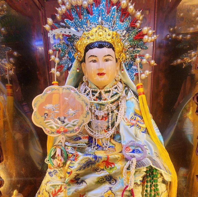 Mẫu Thượng Ngàn - Mỵ Nương Quế Hoa ở suối Mỡ, Bắc Giang