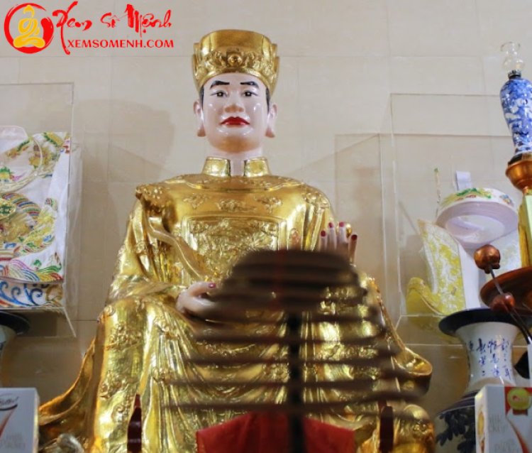 Quan Hoàng Tư Là Ai?- Sự Tích Về Thánh Ông Hoàng Tư Chi Tiết