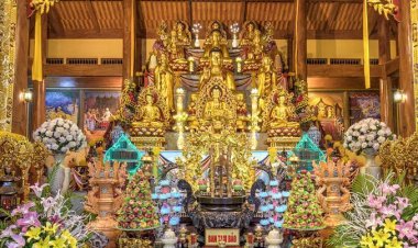 Ban Tam Bảo trong chùa gồm những ai?