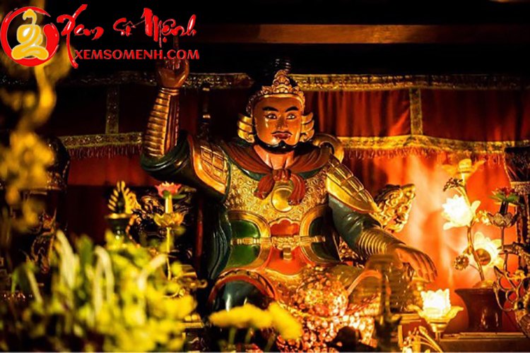 Quan Hoàng Bát Nùng Chí Cao Là ai? Thần Tích và Đền Thờ Ngài