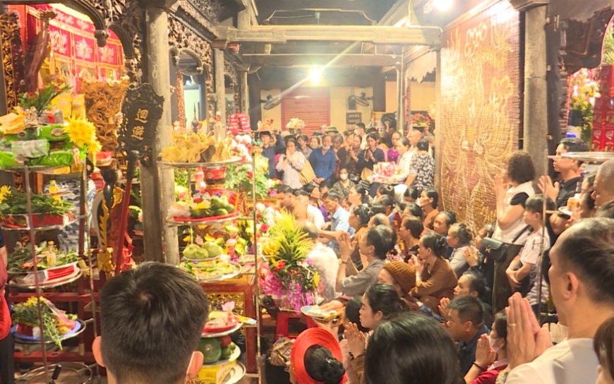 Khai hội Đền Đồng Bằng